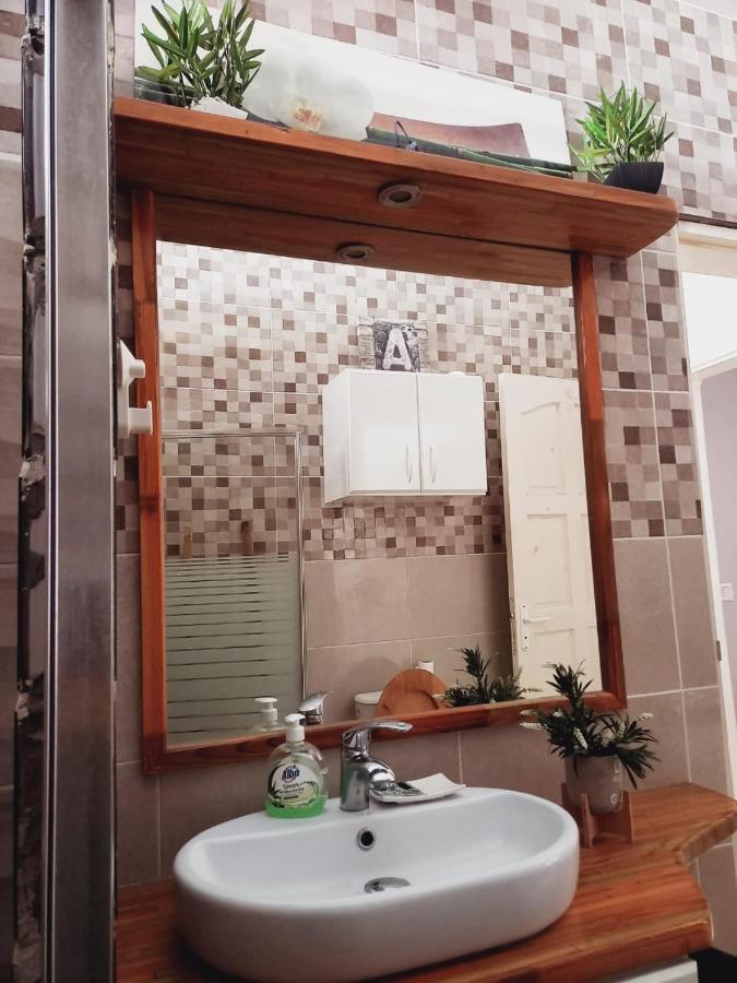 Une pause s'impose au Vauclin avec votre jacuzzi privatif pour 3 nuits minimum Le Vauclin Extérieur photo